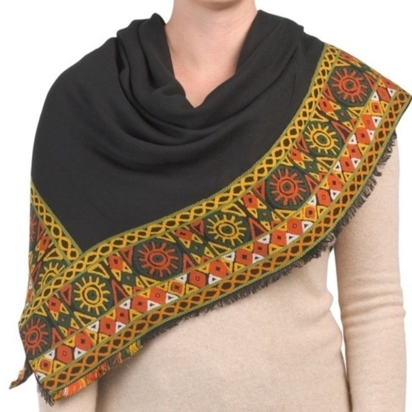 Frye | Women's Embroidered Aztec Patterned Modal Blend Blanket Scarf NWT - Picture 1 of 8